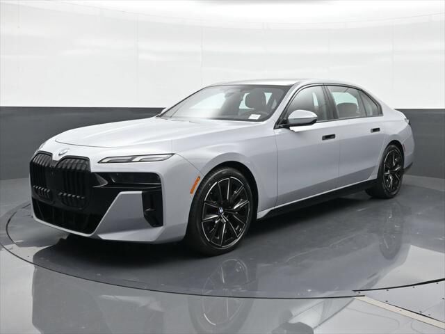 2023 BMW 7 Series 740i — photo 1 of 13