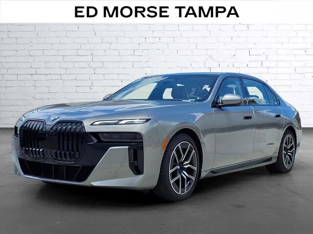 2023 BMW 7 Series 740i