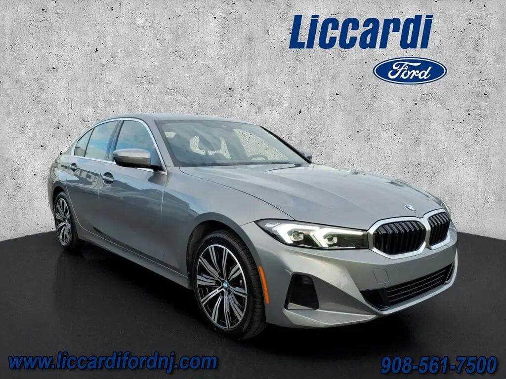 2025 BMW 3 Series 330i xDrive — photo 1 of 13