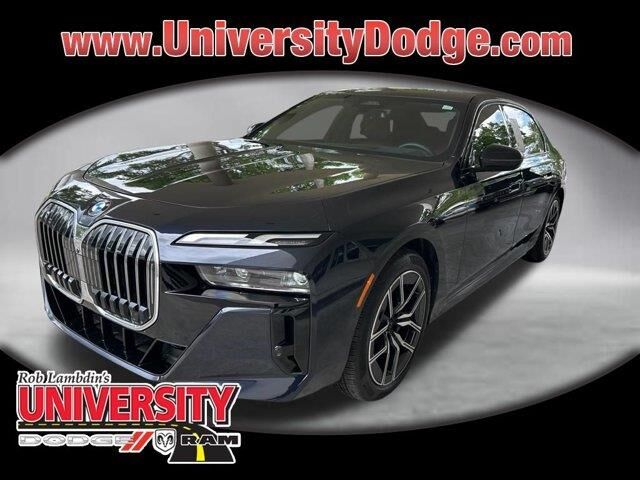 2025 BMW 7 Series 740i xDrive — photo 1 of 41