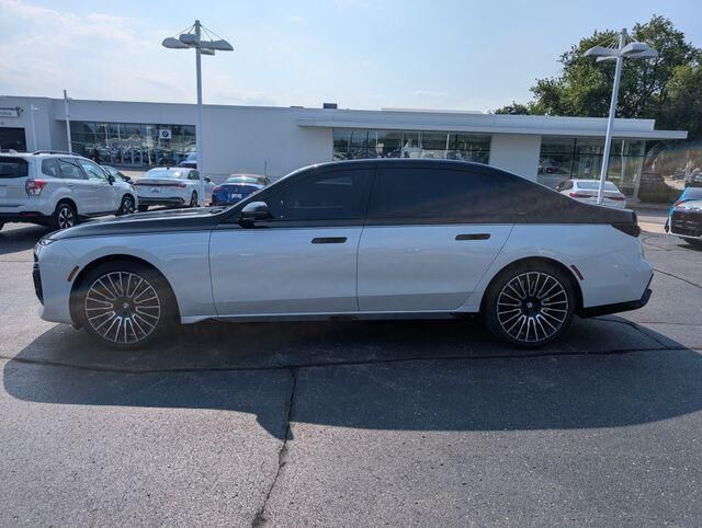 2025 BMW 7 Series 760i xDrive