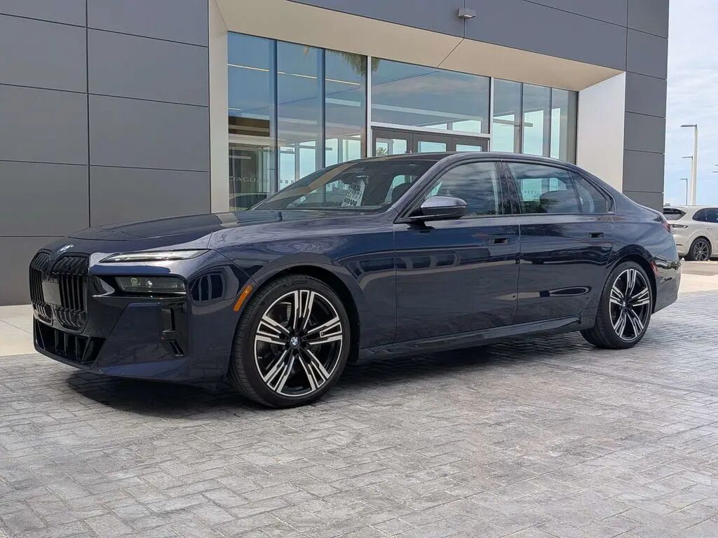 2024 BMW 7 Series 760i xDrive — photo 1 of 13