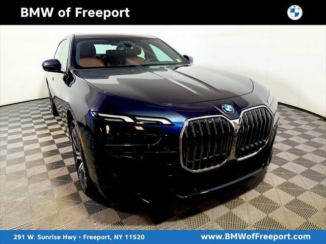 2023 BMW 7 Series 760i xDrive — photo 1 of 13