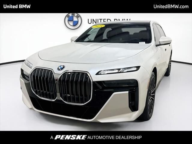 2025 BMW 7 Series 750e xDrive
