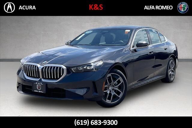 2026 BMW 5 Series 530i — photo 1 of 13