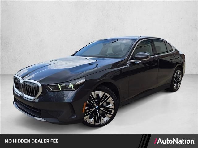 2026 BMW 5 Series 530i — photo 1 of 13