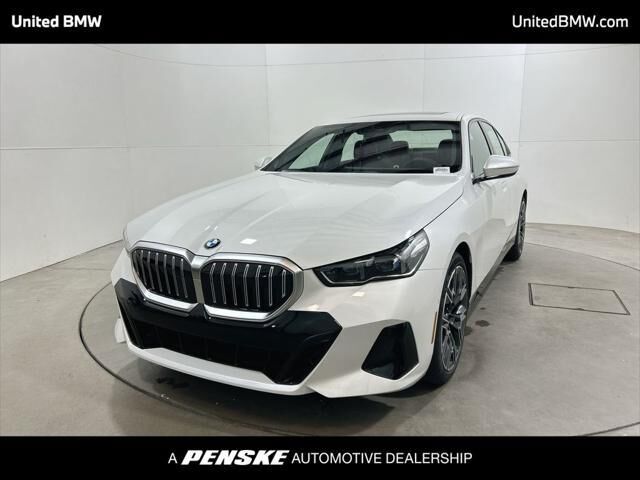2026 BMW 5 Series 530i — photo 1 of 22