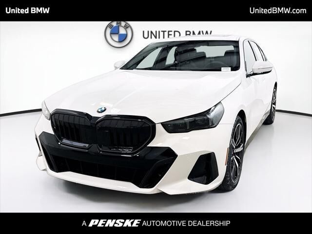 2026 BMW 5 Series 530i — photo 1 of 22