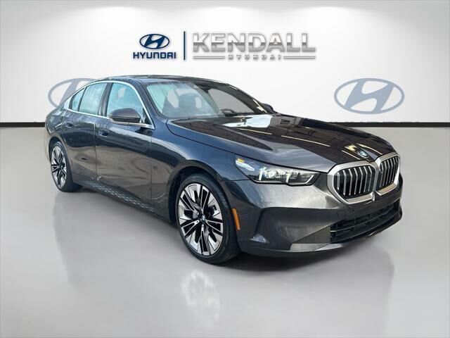2024 BMW 5 Series 530i