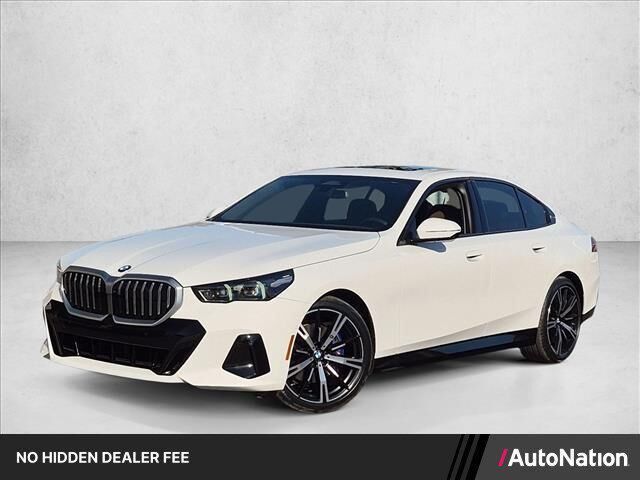 2024 BMW 5 Series 530i — photo 1 of 13
