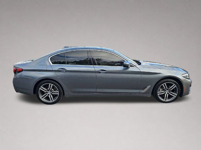 2022 BMW 5 Series 530i