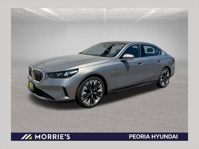 2024 BMW 5 Series 530i xDrive — photo 1 of 13
