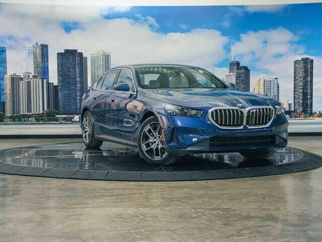 2027 BMW 5 Series 530i xDrive — photo 1 of 14