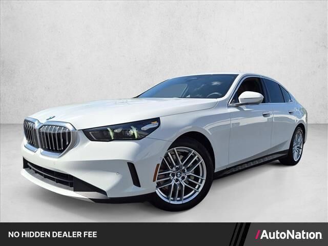 2024 BMW 5 Series 530i xDrive — photo 1 of 13