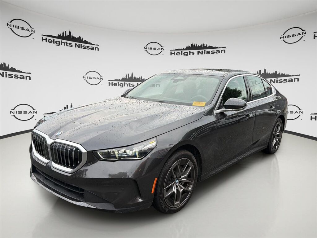 2026 BMW 5 Series 530i xDrive — photo 1 of 39