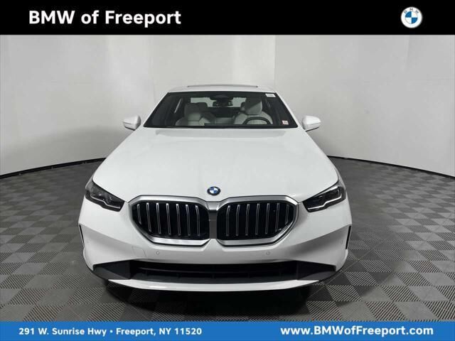 2024 BMW 5 Series 530i xDrive — photo 1 of 16