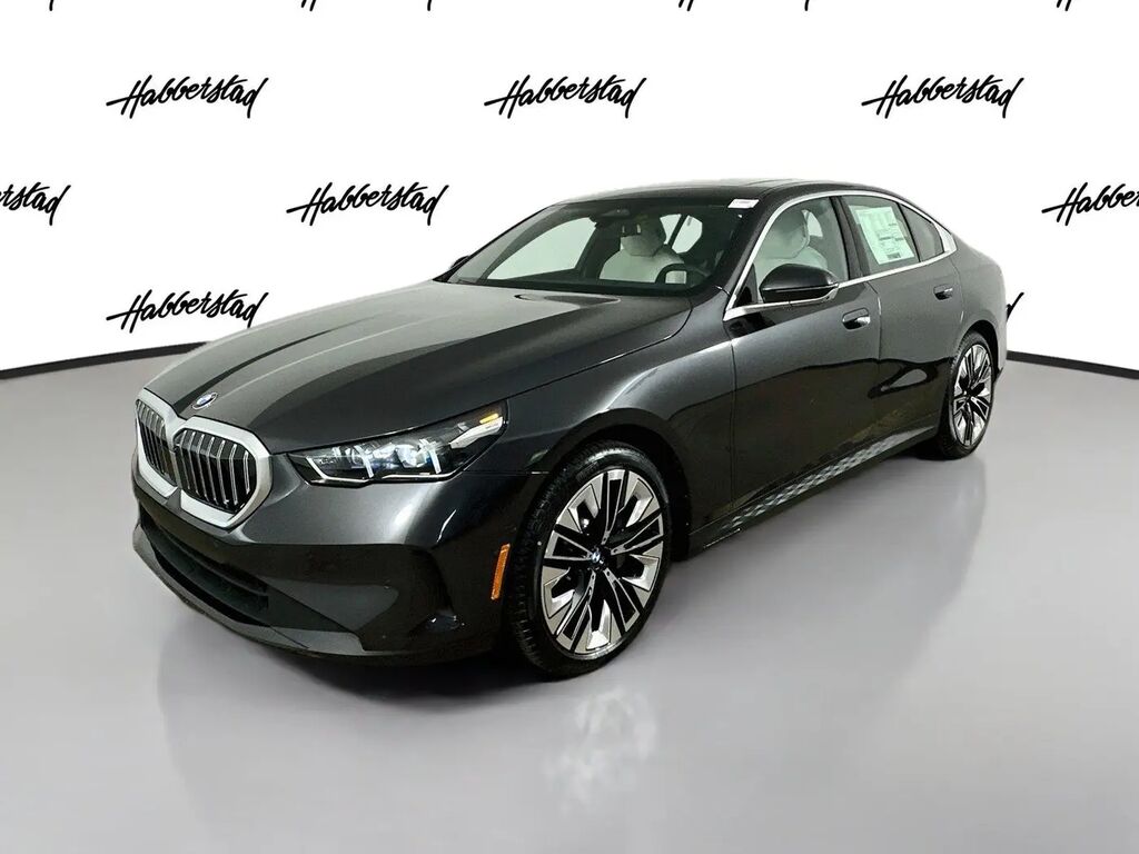 2026 BMW 5 Series 530i xDrive — photo 1 of 13