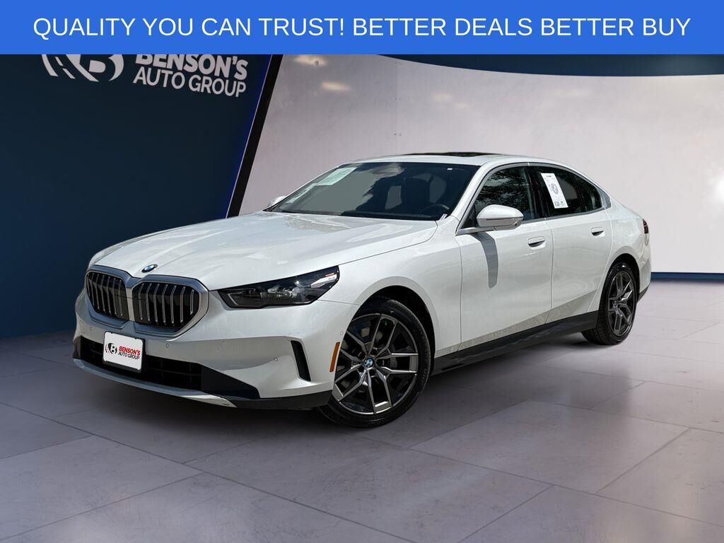 2026 BMW 5 Series 530i xDrive — photo 1 of 13