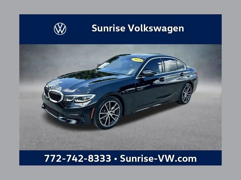 2019 BMW 3 Series 330i — photo 1 of 14