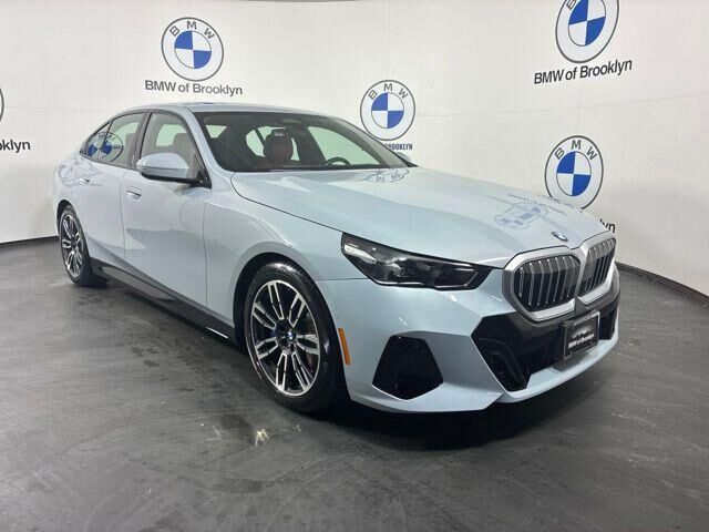 2024 BMW 5 Series 540i xDrive — photo 1 of 26