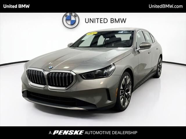 2026 BMW 5 Series 540i xDrive — photo 1 of 13