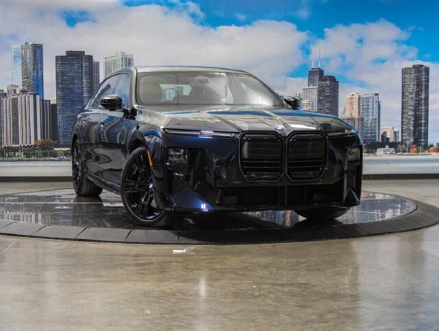 2027 BMW 7 Series 740 xDrive — photo 1 of 13