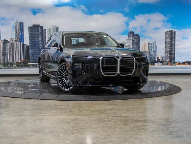 2027 BMW 7 Series 740 xDrive