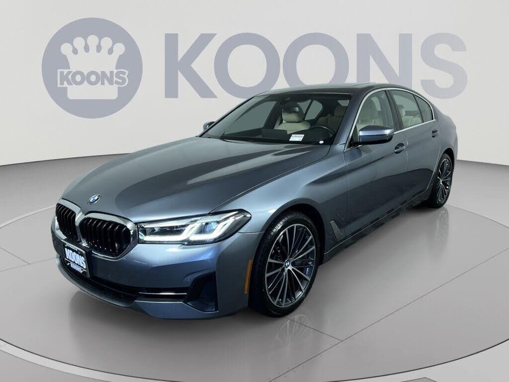 2022 BMW 5 Series 540i xDrive — photo 1 of 2