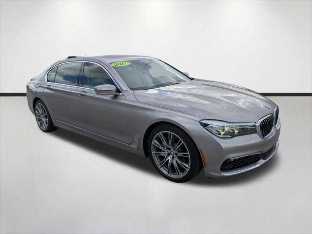 2017 BMW 7 Series 740i — photo 1 of 13