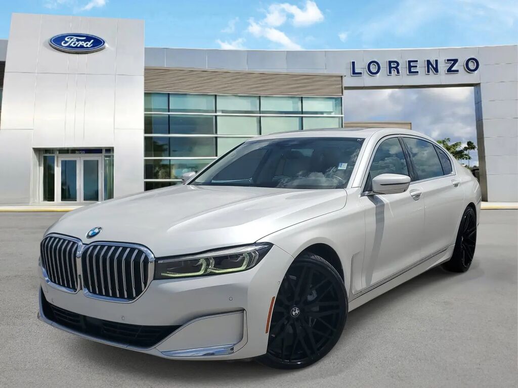 2022 BMW 7 Series 740i — photo 1 of 15