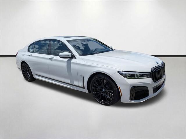 2022 BMW 7 Series 740i — photo 1 of 13
