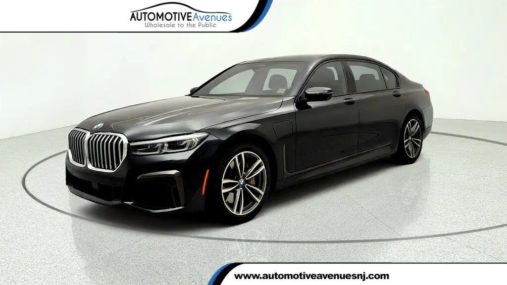 2020 BMW 7 Series 745e xDrive iPerformance — photo 1 of 13