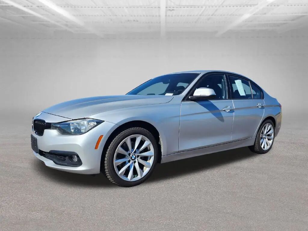 2016 BMW 3 Series 320i xDrive — photo 1 of 13