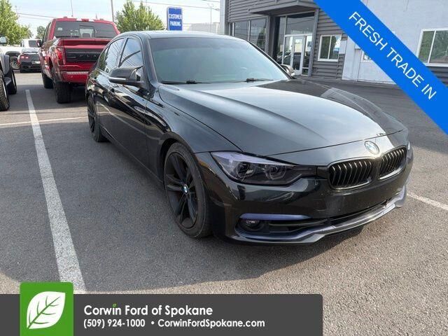 2018 BMW 3 Series 330i xDrive — photo 1 of 39