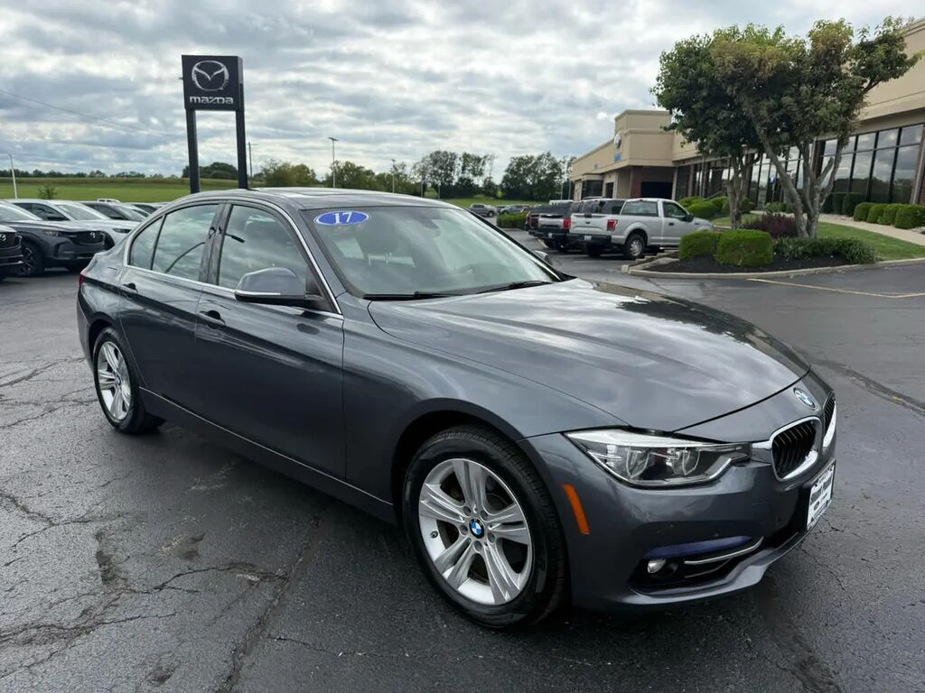 2017 BMW 3 Series 330i xDrive — photo 1 of 26