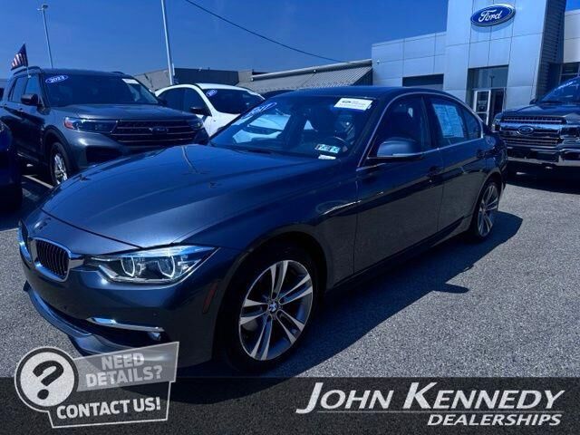 2017 BMW 3 Series 330i xDrive — photo 1 of 13