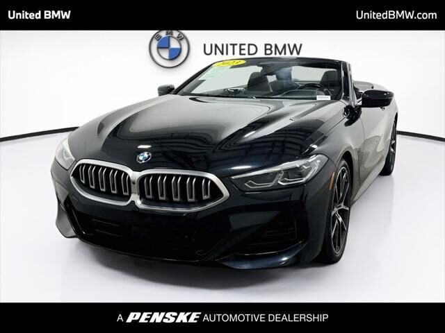 2023 BMW 8 Series 840i — photo 1 of 5