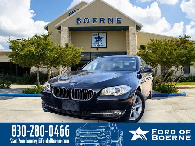 2011 BMW 5 Series 528i — photo 1 of 26
