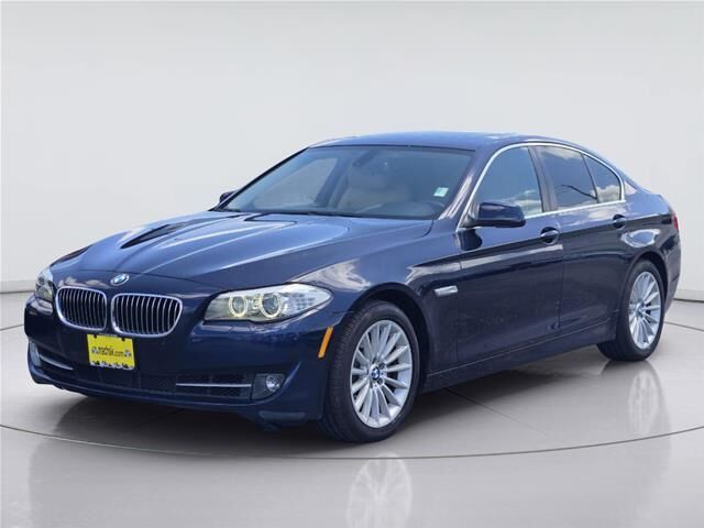 2011 BMW 5 Series 535i — photo 1 of 53