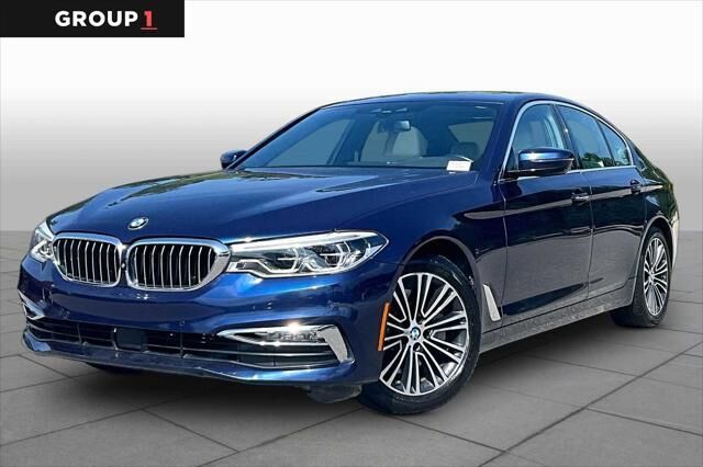 2018 BMW 5 Series 530i — photo 1 of 13