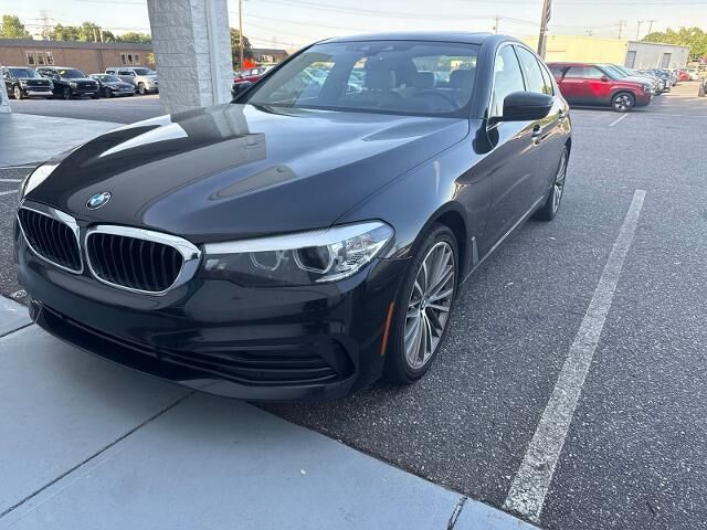 2019 BMW 5 Series 530i