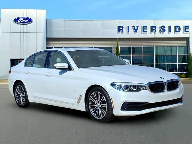 2019 BMW 5 Series 530i