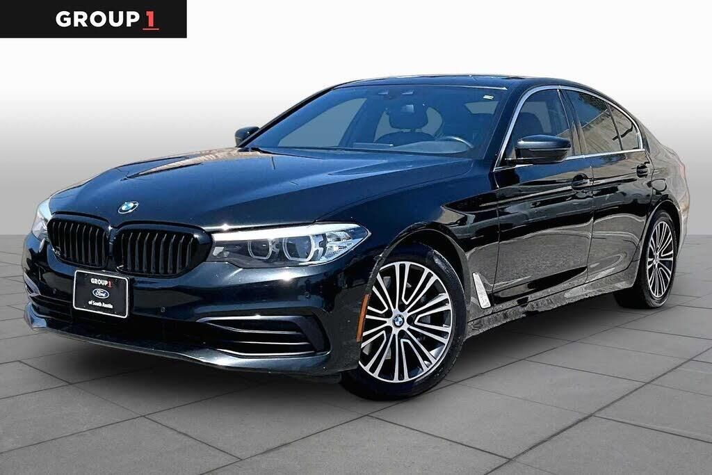 2019 BMW 5 Series 530i — photo 1 of 1