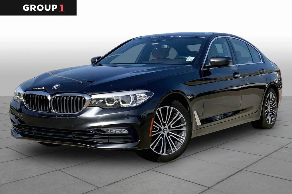 2018 BMW 5 Series 530i xDrive — photo 1 of 15