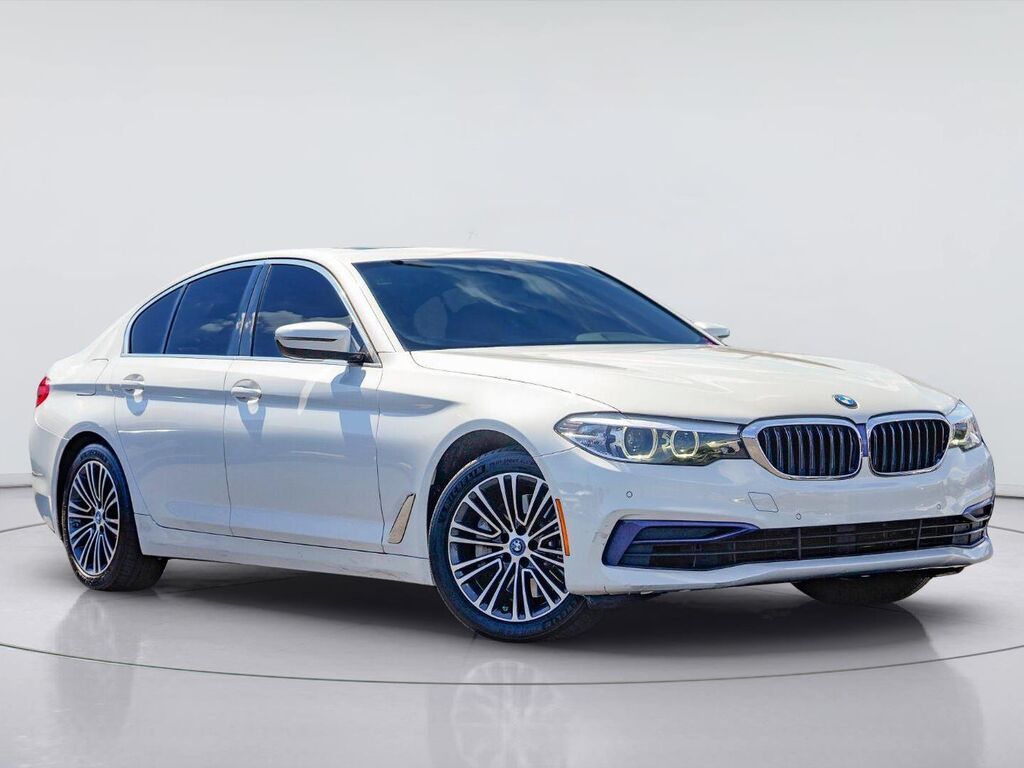 2019 BMW 5 Series 530e xDrive iPerformance — photo 1 of 1