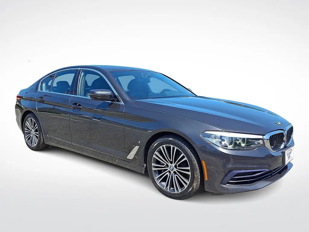 2019 BMW 5 Series 530e xDrive iPerformance — photo 1 of 26