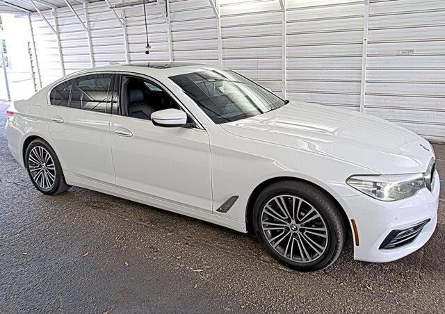 2018 BMW 5 Series 540i — photo 1 of 33