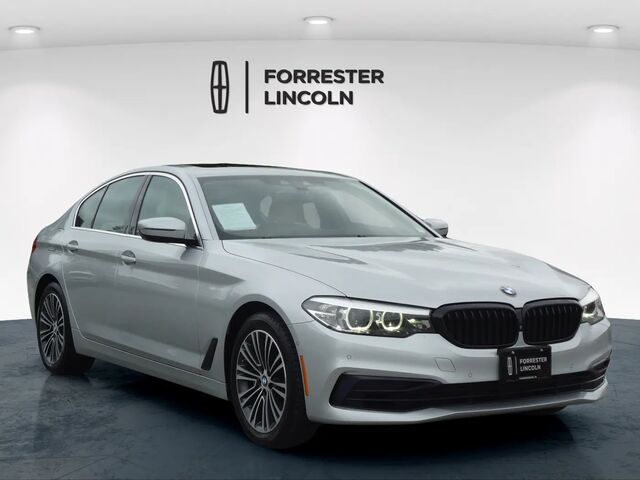 2019 BMW 5 Series 540i