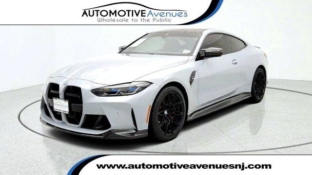 2024 BMW M4 Coupe w/ M Dual-Spoke Wheels, Executive Pkg & Icon LED