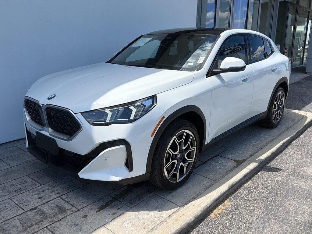 2026 BMW X2 xDrive28i — photo 1 of 27